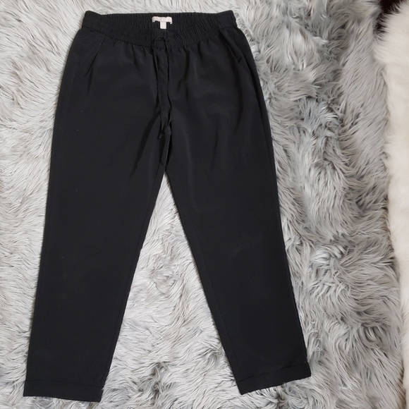 Banana Republic Pants - Banana Republic Drawstring Capris Black Small